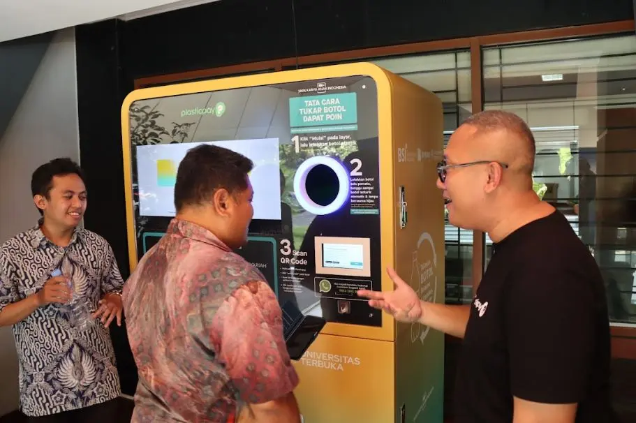 Mesin Reverse Vending Machine di Universitas Terbuka